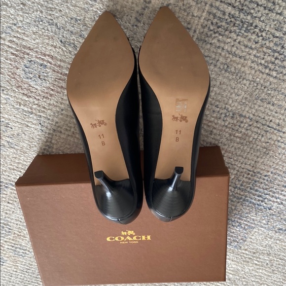 Coach Bowery Black and Gold snake print Women's Heels size 11M - Picture 4 of 9